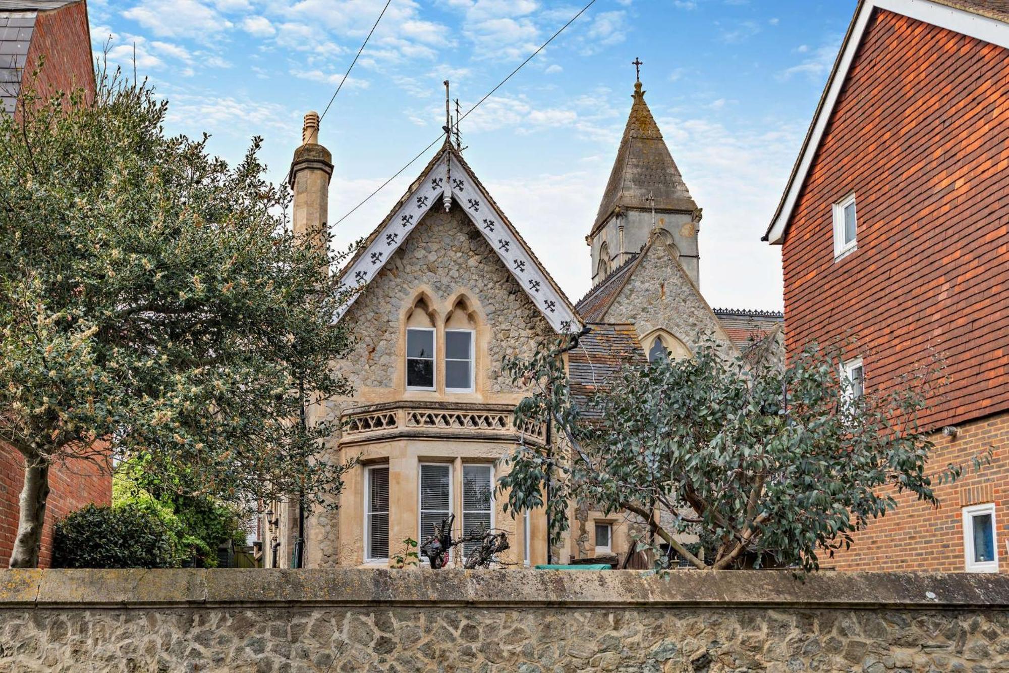 Holiday home Old School Sandgate
